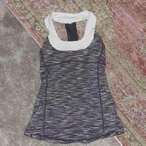 lululemon tank top!!